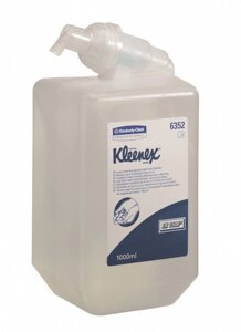 Пенное дезинфицирующее средство для рук (санитайзер) KLEENEX
