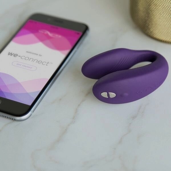 Инновационный вибратор для пар We-Vibe Sync - фиолетовый от компании Секс шоп "More Amore" - фото 1