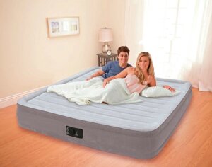 Двуспальная кровать надувная со встроенным насосом INTEX 67770 DURA-BEAM PLUS