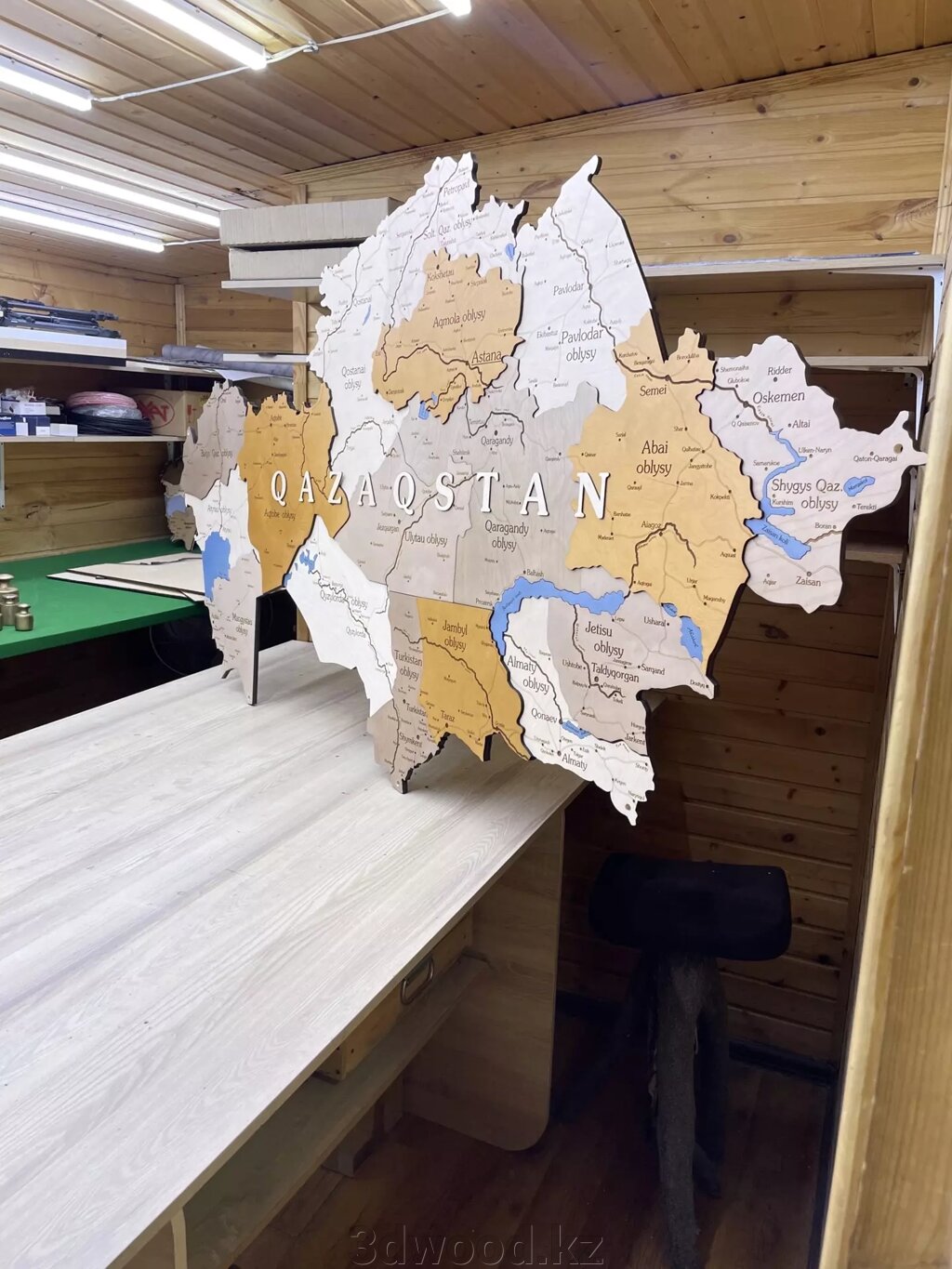 Карта Казахстана из дерево 150*85 см без подсветки, цвет "дуб" от компании 3DWOOD - мастерская по изготовлению интерьерных карт на стену - фото 1