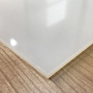 Экструзионное оргстекло (акрил) Plexiglas 3х2050х3050мм 47%22,32 кг) Белое