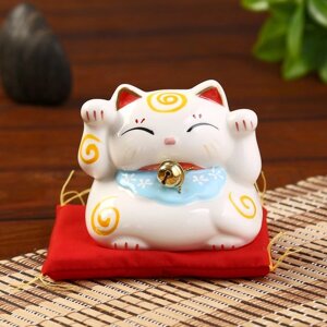 Сувенир кот копилка керамика 'Манэки-нэко' h7,5 см, белый