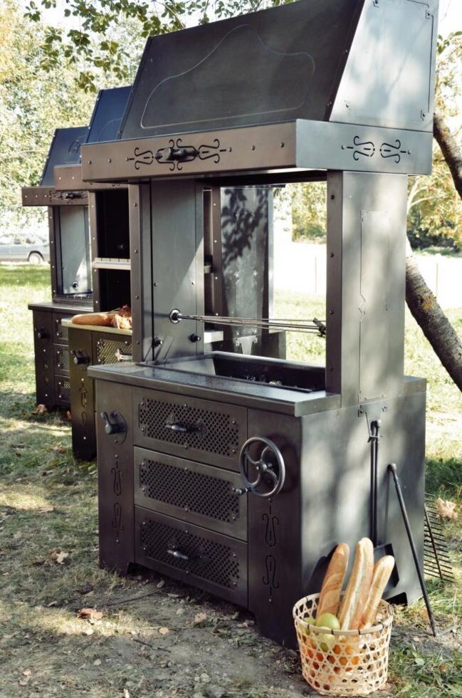 Мангал на древесном угле УММ/1 (для закрытой веранды) Grill Master - особенности