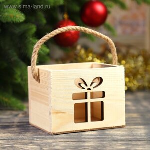 Кашпо деревянное "Новогодний подарок", ручка- шнур, 12,5х10,5х9,5см