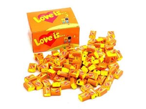 Жевательная резинка "Love is" Апельсин-ананас для капсул 100 шт/уп (5,25 р/шт.)