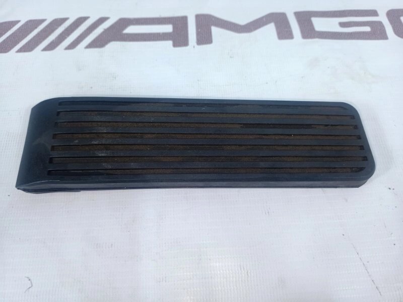 Накладка на педаль Mercedes-Benz E-Class W211 M272.964 2006 - наличие