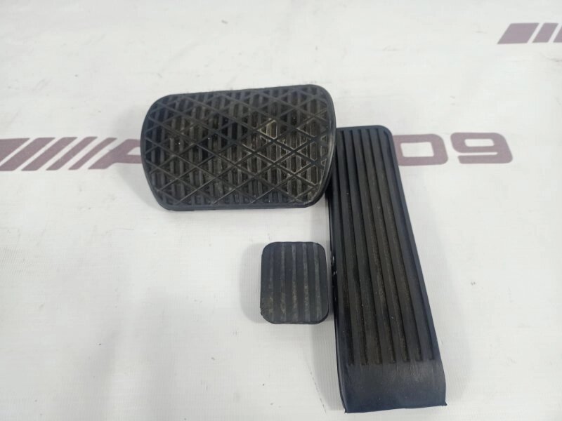 Накладка на педаль Mercedes-Benz E-Class W211 M113.967 2005 - акции