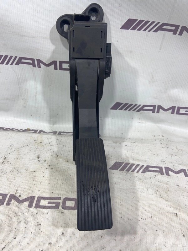 Педаль газа Mercedes-Benz R-Class W251 M272.967 2006 - наличие
