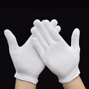 Белые перчатки нейлоновые.