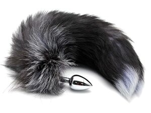 Анальный плаг с лисьим хвостом Black and White Fox Tail от Alive (M)