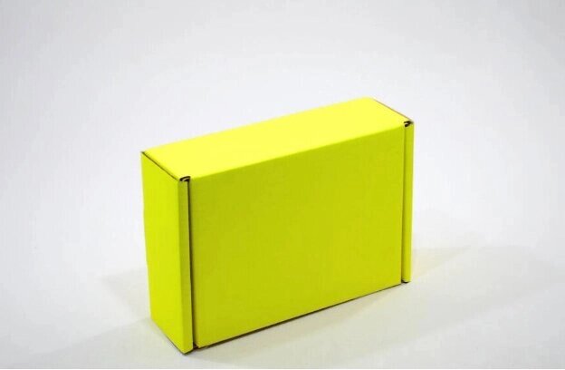 Коробка желтая подарочная (230*170*75 мм.) от компании Секс шоп "More Amore" - фото 1