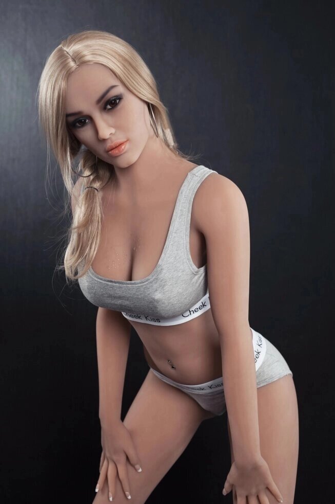 Реалистичная секс кукла Эшли (166 см., 32 кг.) от компании Секс шоп "More Amore" - фото 1