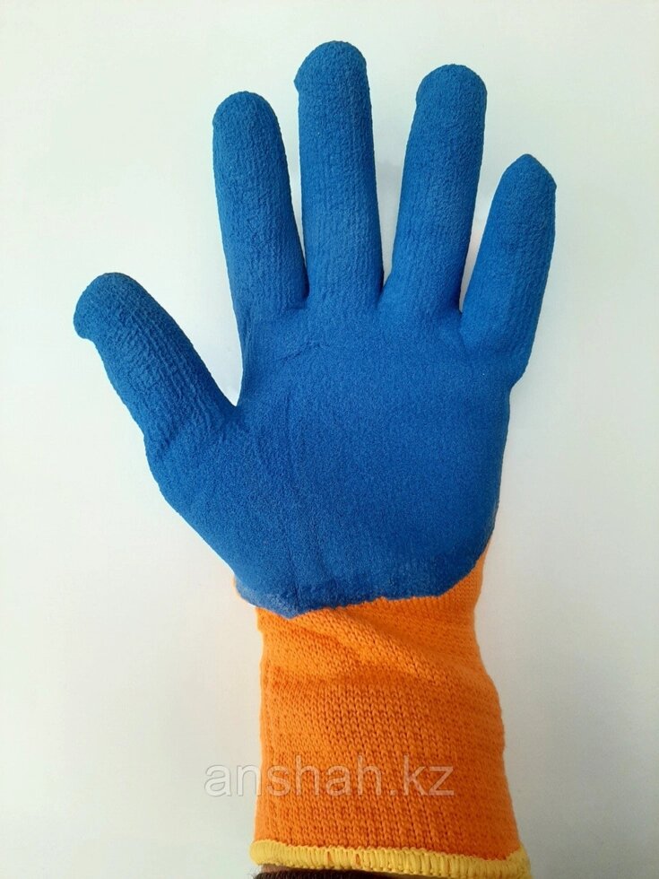 Плотные прорезиненные перчатки #300, оранжевые, полный облив от компании ИП Оптовая компания Anshah - фото 1