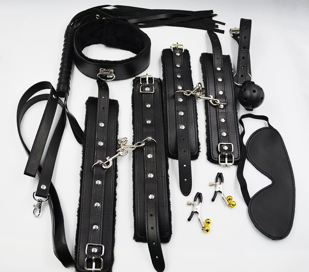 Фетиш набор Black lux  черный (наручники, оковы для ног, ошейник, кляп, плеть, маска, зажимы) от компании Оптовая компания "Sex Opt" - фото 1
