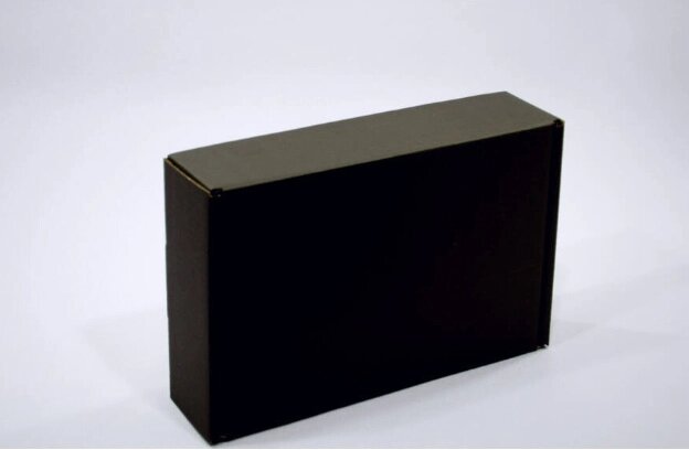Коробка черная подарочная (315*215*81 мм.) от компании Оптовая компания "Sex Opt" - фото 1
