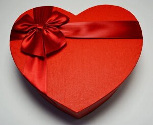 Подарочная коробка сердце (маленькая)