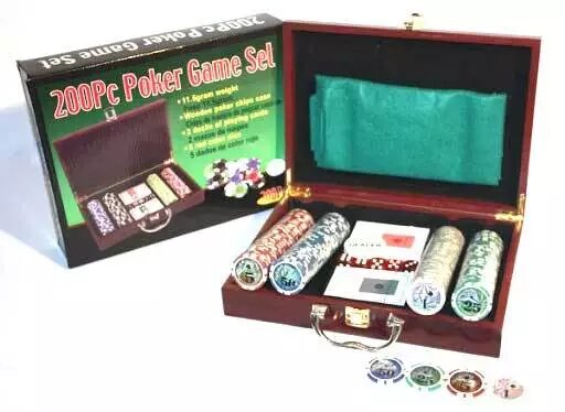 Набор для игры в покер в деревянном кейсе «Poker Game Set» (200 фишек) от компании Интернет-магазин Starshop. kz - фото 1