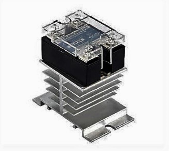 твердотельное реле с радиатором