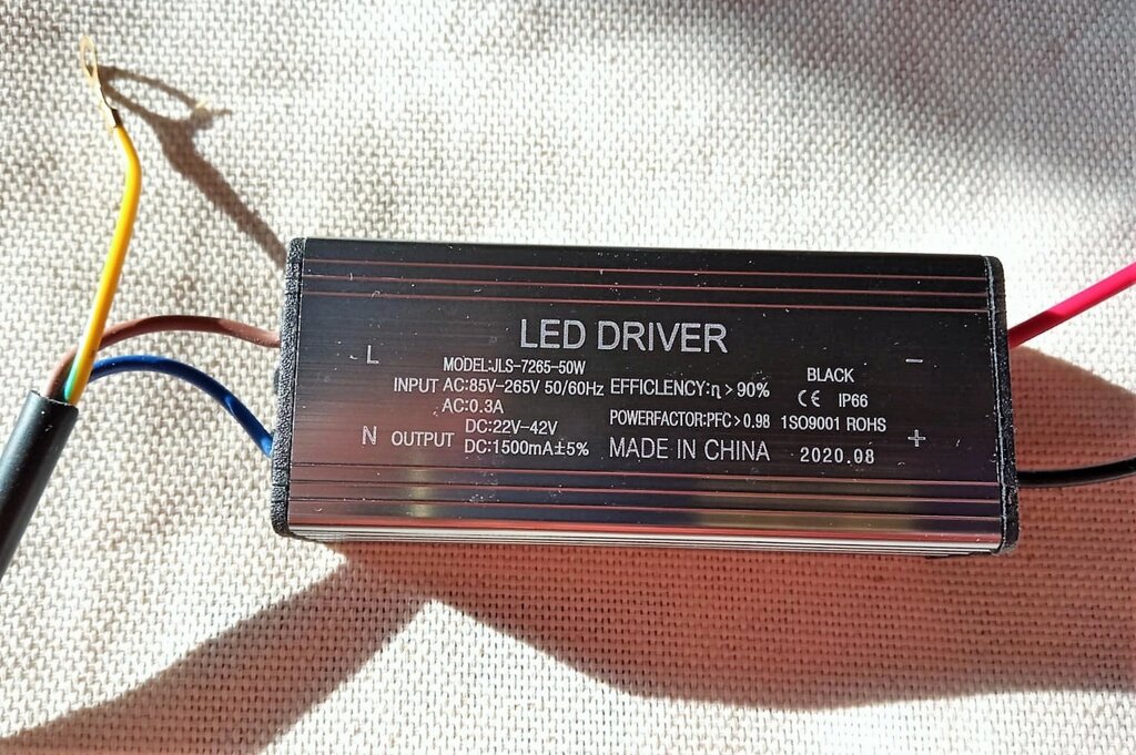 Светодиодный LED драйвер 33 - 63 W 1500 мА  DC22-42V  IP65 от компании Alexel - фото 1