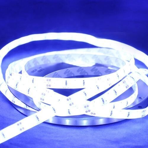 Яркая светодиодная лента SMD7020 холодный белый от компании Alexel - фото 1