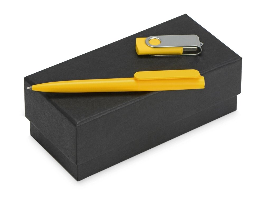 Подарочный набор Qumbo с ручкой и флешкой, желтый от компании ТОО VEER Company Group / Одежда и сувениры с логотипом - фото 1