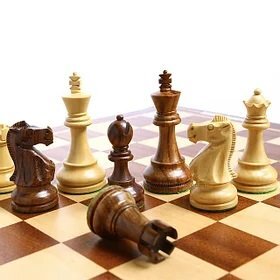 Шахматы и шахматные часы