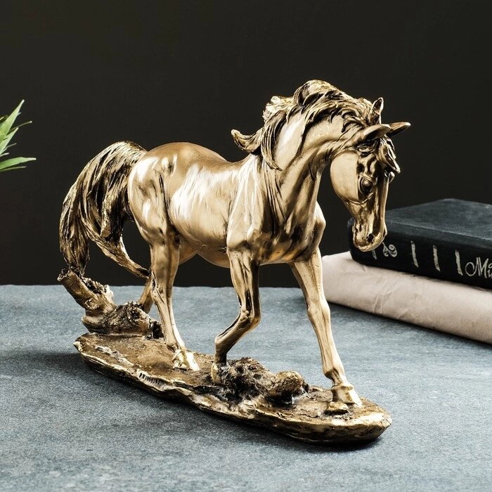 Фигура 'Лошадь на камне' 29х9х23см бронза с позолотой от компании Интернет-магазин "Flap" - фото 1