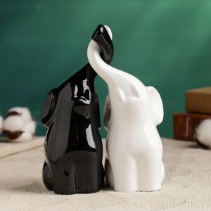Фигура 'Пара слонов' черный/белый, 7х12х16см