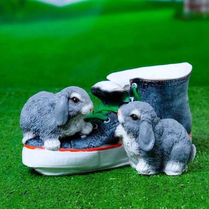 Фигурное кашпо 'Кед с зайцами' 14х18х28см от компании Интернет-магазин "Flap" - фото 1