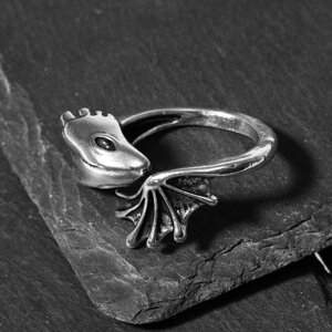Кольцо 'Перстень' крылатый дракон, цвет чернёное серебро, безразмерное