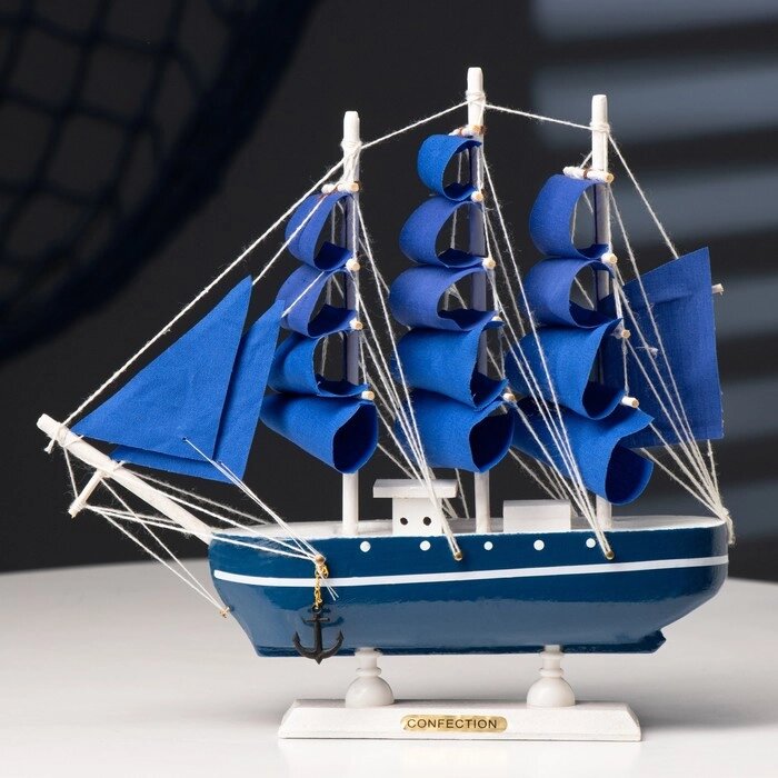 Корабль сувенирный малый 'Дорита', борта синие с белой полосой, паруса синие,23x5,5x21 см от компании Интернет-магазин "Flap" - фото 1