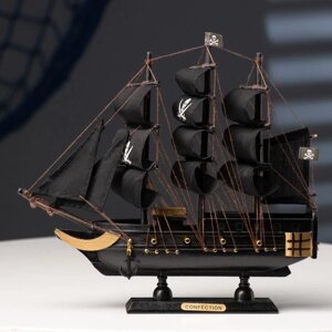 Корабль 'Веселый Роджер'черные паруса, 24x6x22 см