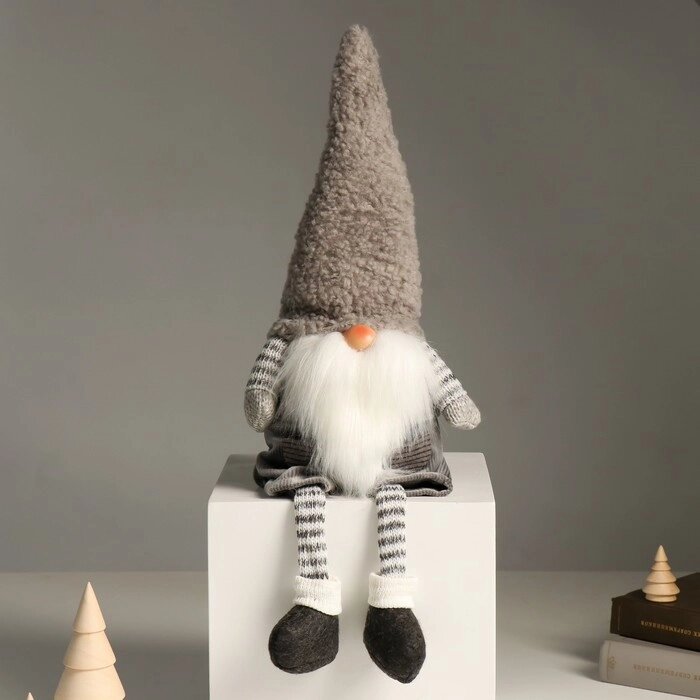 Кукла интерьерная 'Дед Мороз в полосатых гетрах и сером колпаке' 48 см от компании Интернет-магазин "Flap" - фото 1