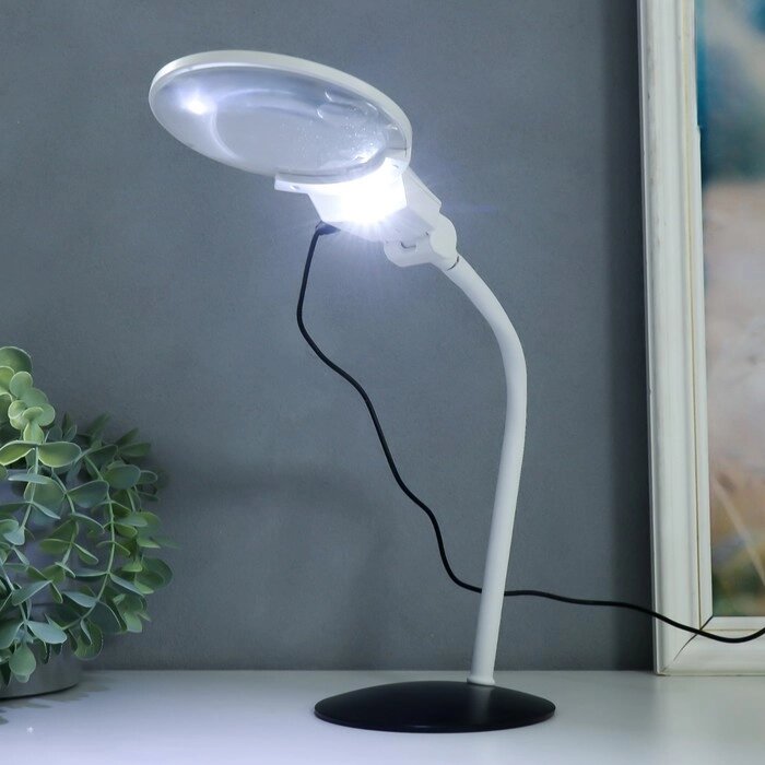 Лампа-лупа х3 х4,5 для творчества LED от 3 LR1130 линзы d2,1 и 11 см белый от компании Интернет-магазин "Flap" - фото 1