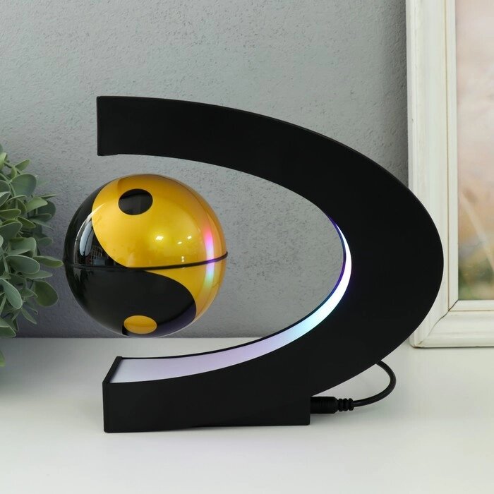 Левитирующий сувенир свет 'Инь-ян' чёрный шар d8,5 см 17,4х8,5х17,4 см от компании Интернет-магазин "Flap" - фото 1
