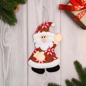 Мягкая подвеска 'Дед Мороз' машет, 10х16 см, бело-красный