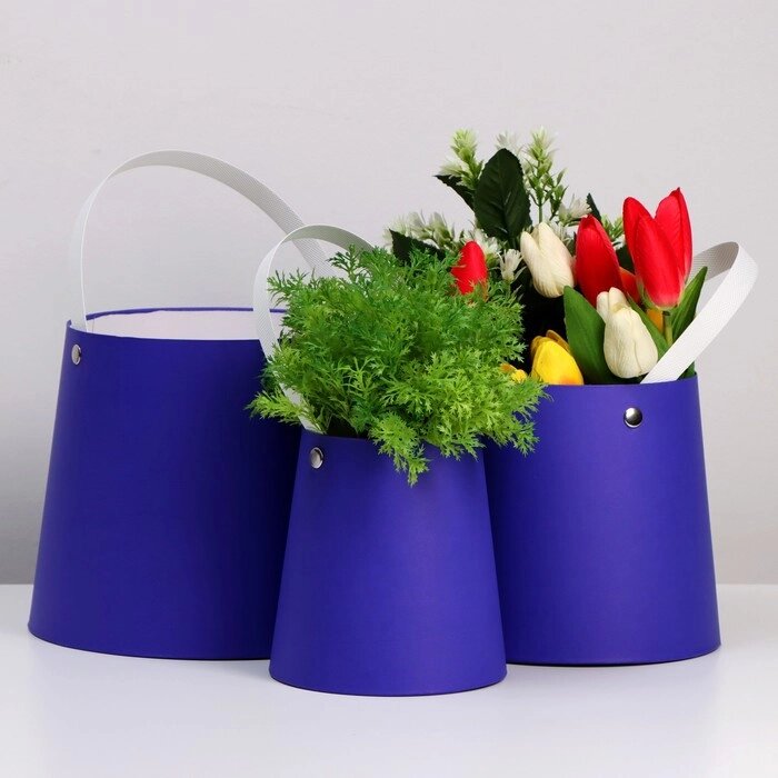 Набор коробок 3 в 1 Обратный конус фиолетовый без крышек с ручкой 11-14 х 14-16 х 16-18 см от компании Интернет-магазин "Flap" - фото 1