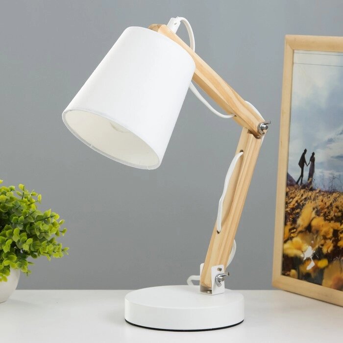Настольная лампа 'Бенд' Е14 40Вт белый 22х14х42см RISALUX от компании Интернет-магазин "Flap" - фото 1