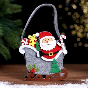 Новогодняя корзинка для декора 'Дед Мороз и сани' 13 x 7 x 19 см
