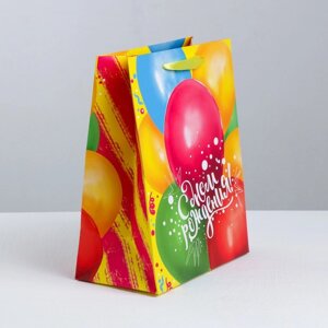 Пакет подарочный ламинированный вертикальный, упаковка,В твой День Рождения'MS 18 х 23 х 10 см