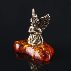 Сувенир 'Ангелочек с крыльями', латунь, янтарная смола, 2,6х1,7х1,5 см