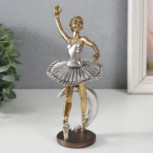 Сувенир полистоун 'Маленькая балерина в серебристой пачке и месяц' 11х8х18,2 см