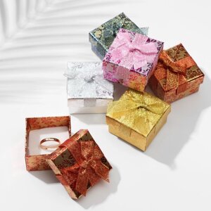 Коробочка подарочная под кольцо 'Розы блестящие' с бантом, 5x5 (размер полезной части 4,3x4,3 см), цвет МИКС (комплект