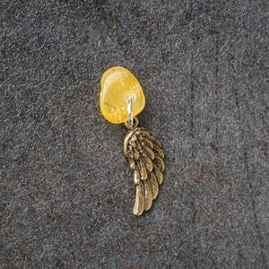 Брелок-талисман 'Крылья', натуральный янтарь (комплект из 5 шт.)