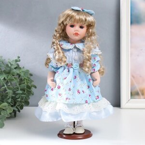Кукла коллекционная керамика 'Тося в голубом платье с цветочками, с бантом в волосах' 30 см 758617