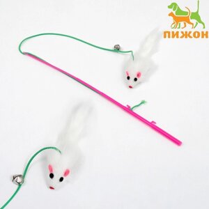Дразнилка-удочка 'Мышонок' с белой мышью на розовой ручке