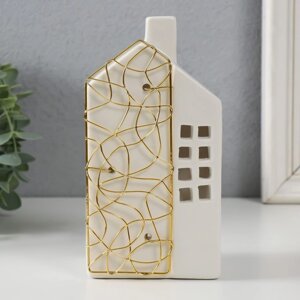 Подсвечник керамика, металл на 1 свечу 'Дом' белый с золотом 9х6,3х16,7 см
