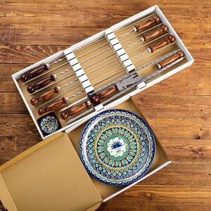 Набор с шампурами подарочный 'Шафран', 12 предметов, в деревянной коробке, шампуры 50см