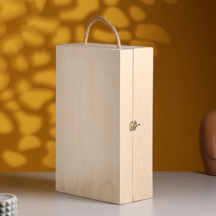 Подарочный ящик 34x21.5x10 см деревянный, с закрывающейся крышкой, с ручкой от компании Интернет-магазин "Flap" - фото 1