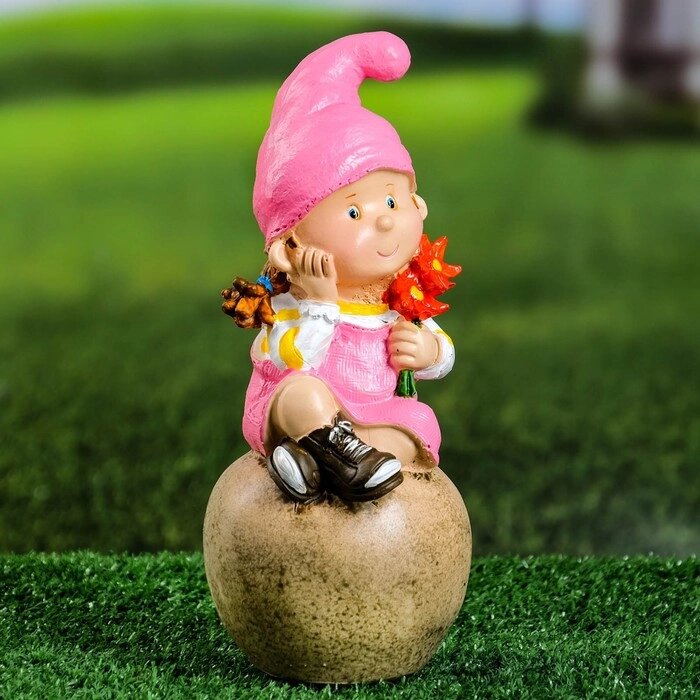 Садовая фигура 'Девочка на шаре' 20х13х10см от компании Интернет-магазин "Flap" - фото 1